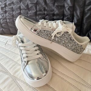 Women's Silver Glitter & Metallic Platform Sneakers - Unbranded